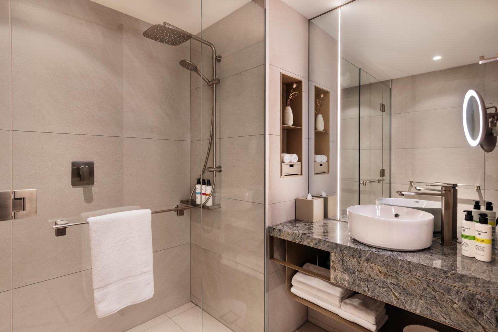 Pullman Auckland Airport Hotell Exteriör bild